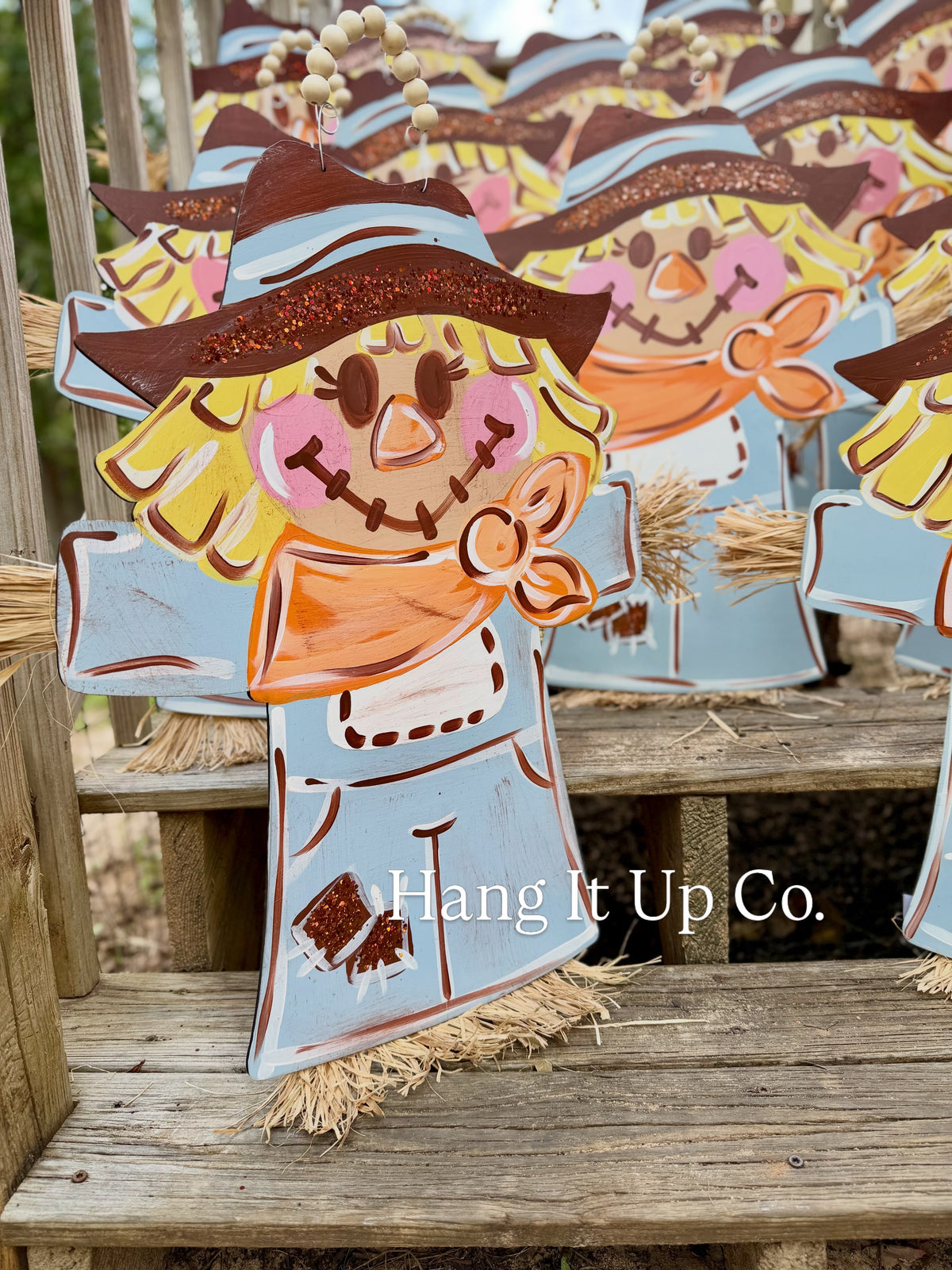 Raffia Scarecrow with Glitter
