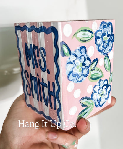 Pen Holder