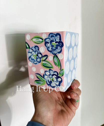 Pen Holder